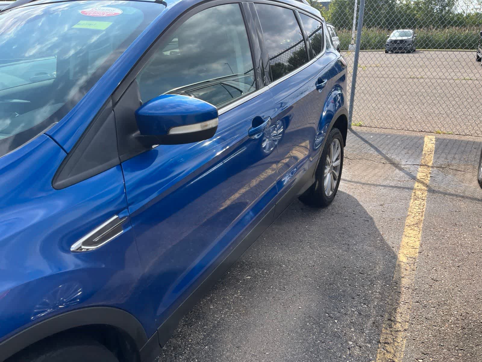 Used 2017 Ford Escape Titanium FWD image 8