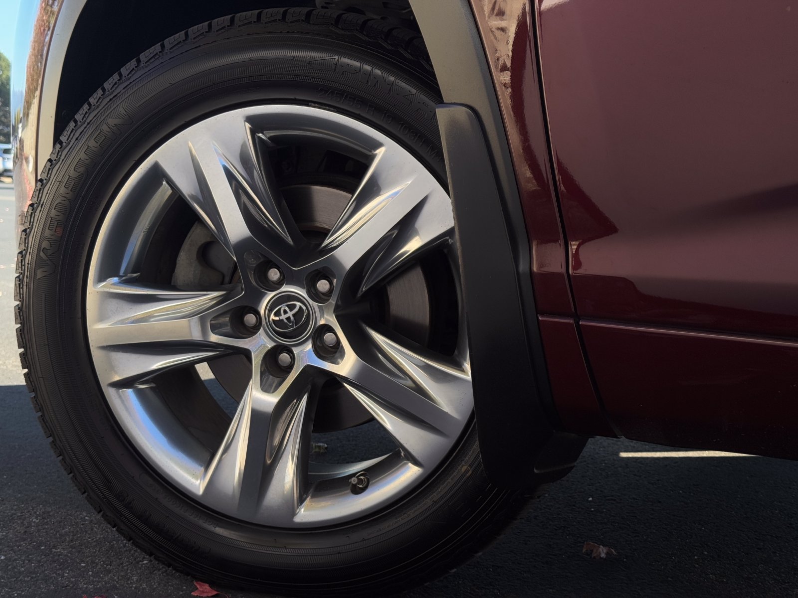 Used 2018 Toyota Highlander Limited AWD/4WD image 32