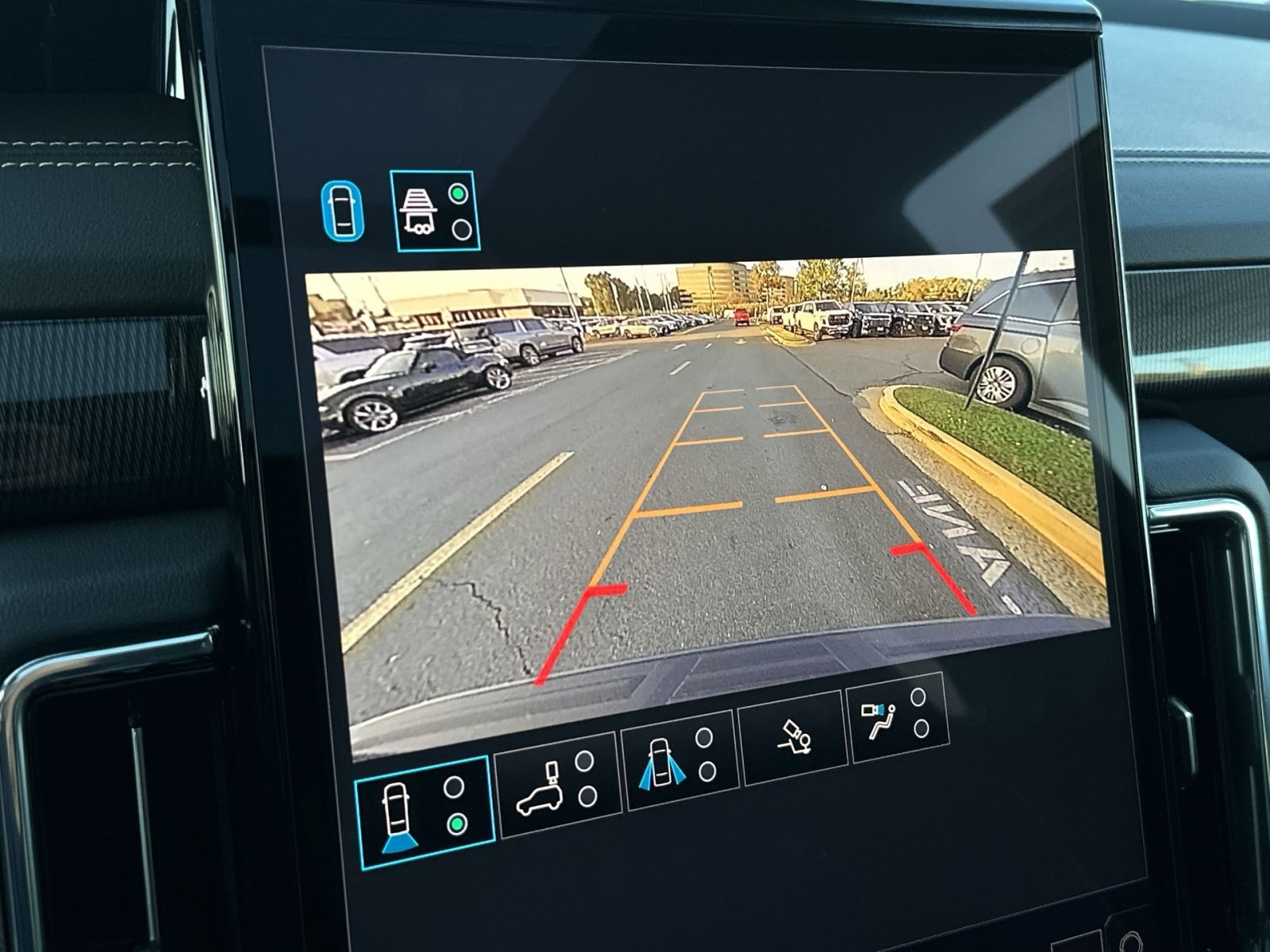 New 2026 GMC Yukon XL Elevation w/ Elevation Premium Package AWD/4WD image 19