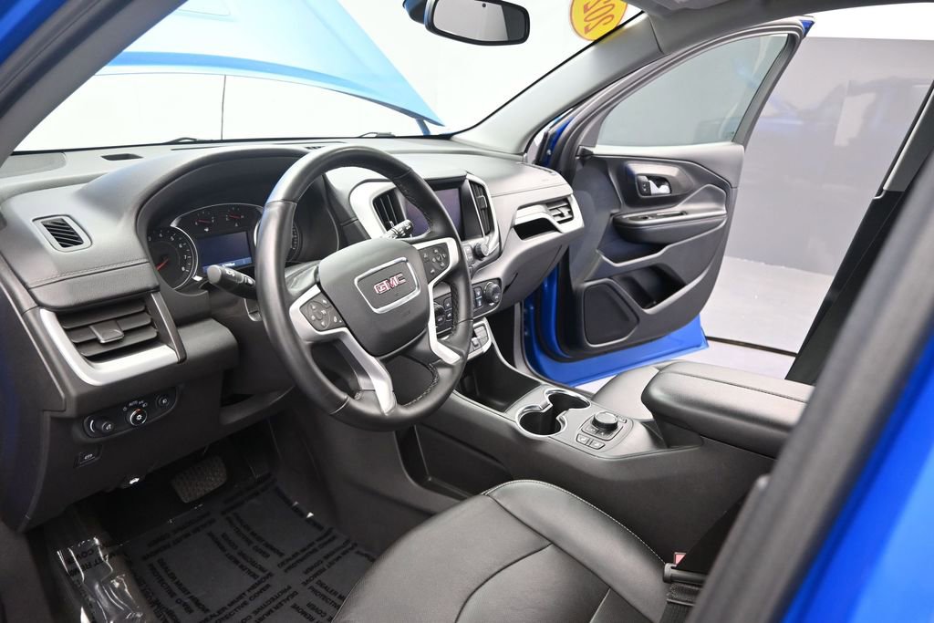 Used 2024 GMC Terrain SLT AWD/4WD image 18