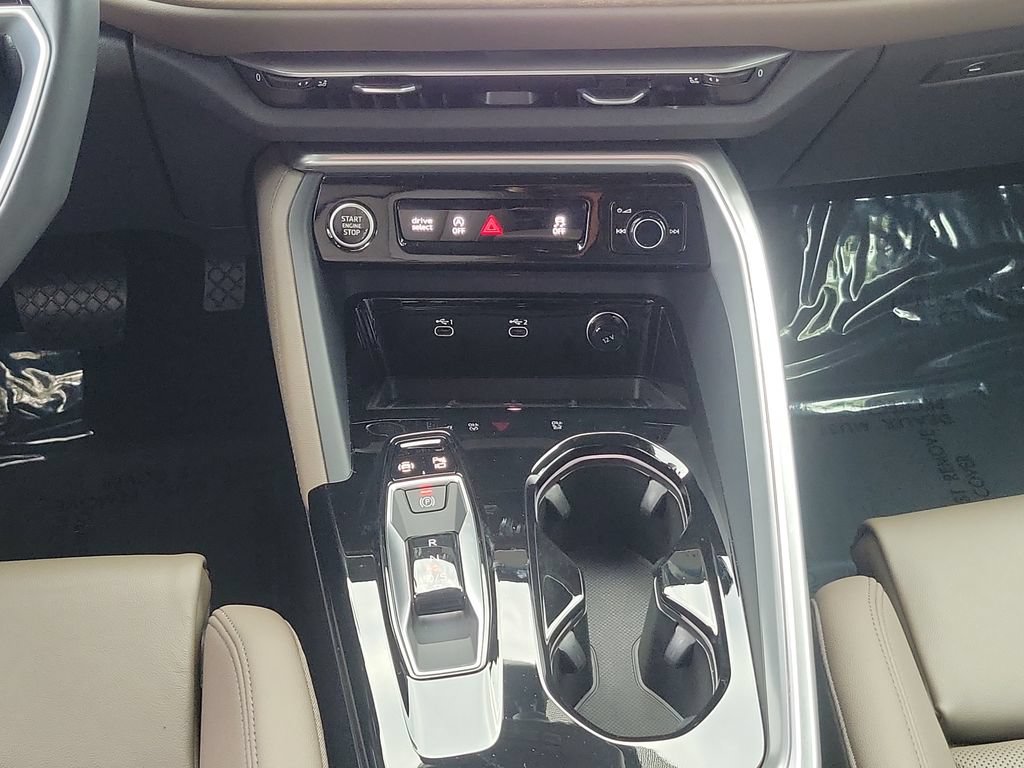 Certified 2025 Audi Q5 Premium Plus w/ Premium Plus AWD/4WD image 23
