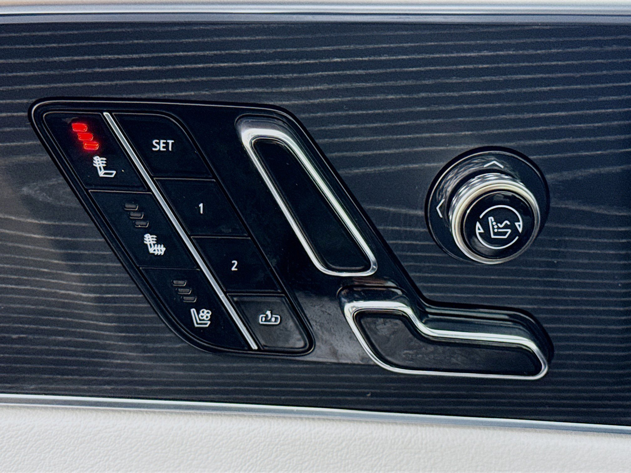 Used 2025 Cadillac Lyriq Sport image 21