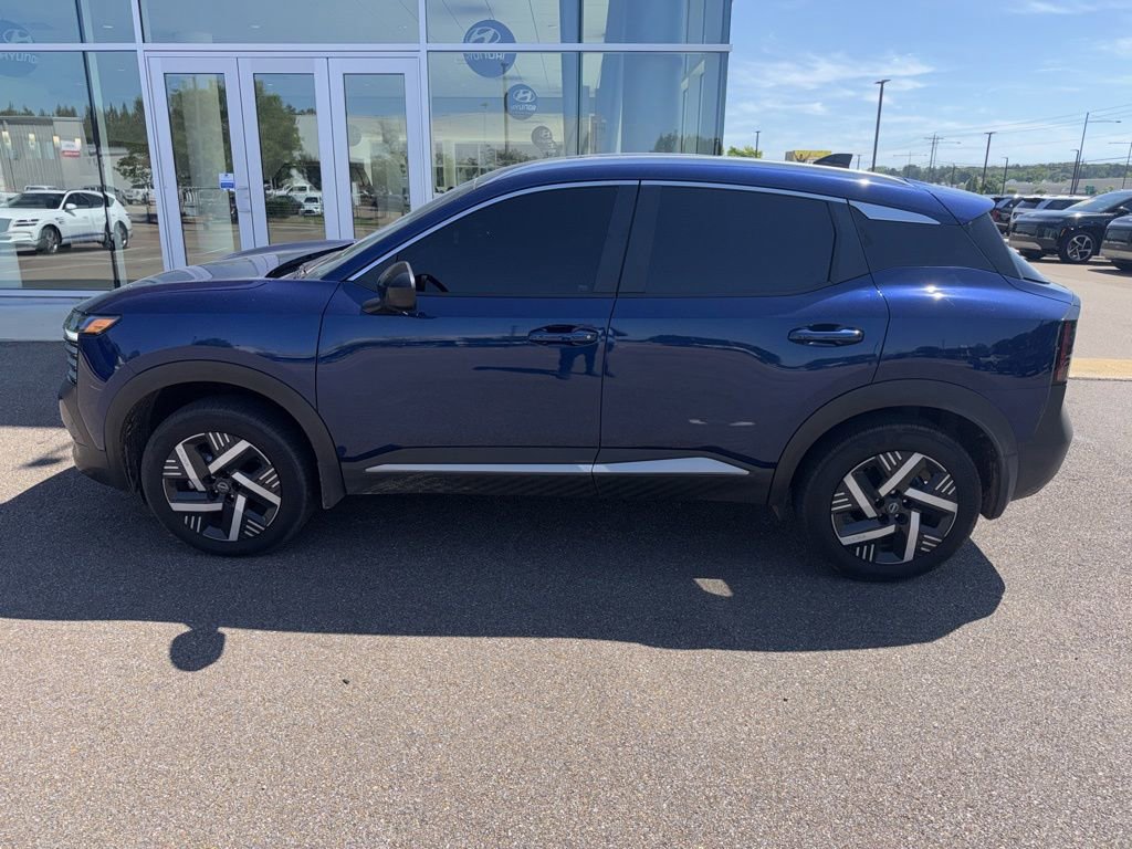 Used 2026 Nissan Kicks SV FWD image 9