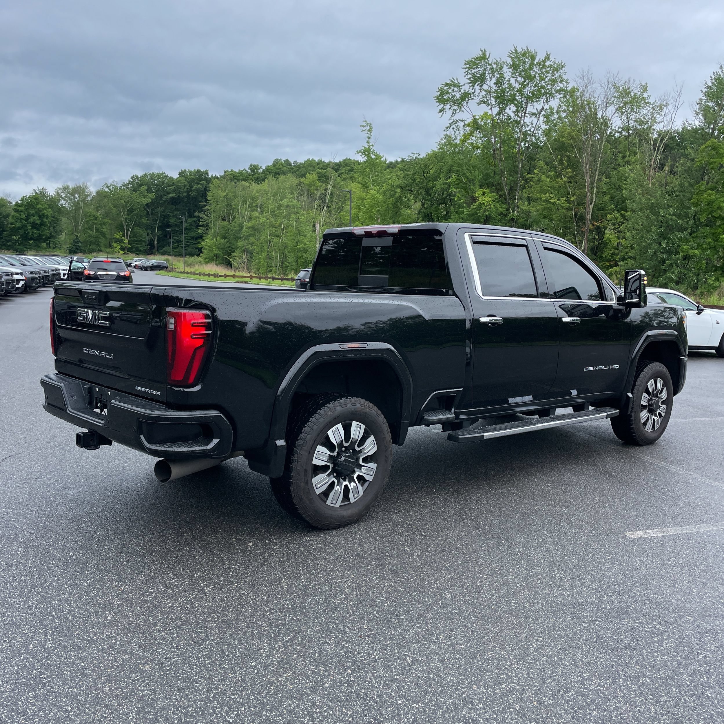 Used 2024 GMC Sierra 2500 Denali AWD/4WD image 6