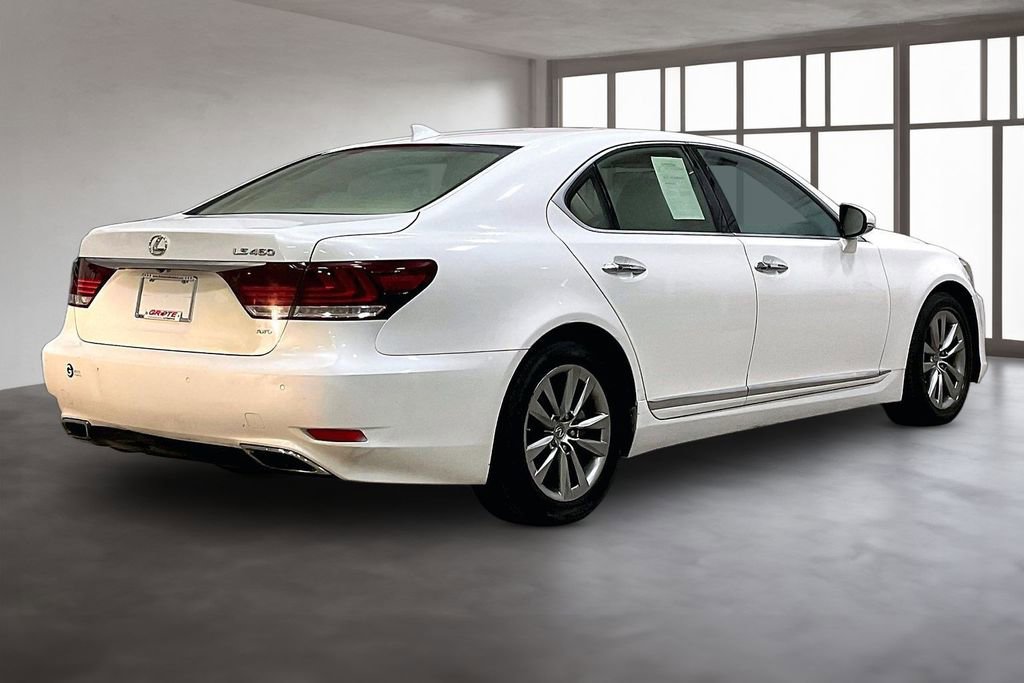 Used 2015 Lexus LS 460 AWD w/ Comfort Package image 2