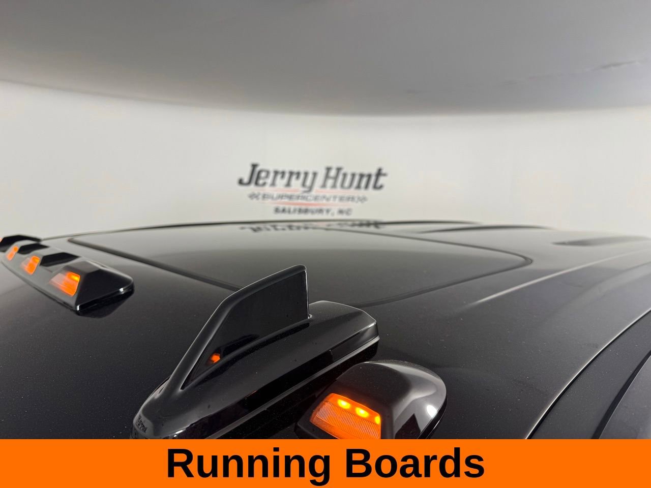 Used 2025 GMC Sierra 2500 AT4 w/ AT4 Premium Plus Package image 14