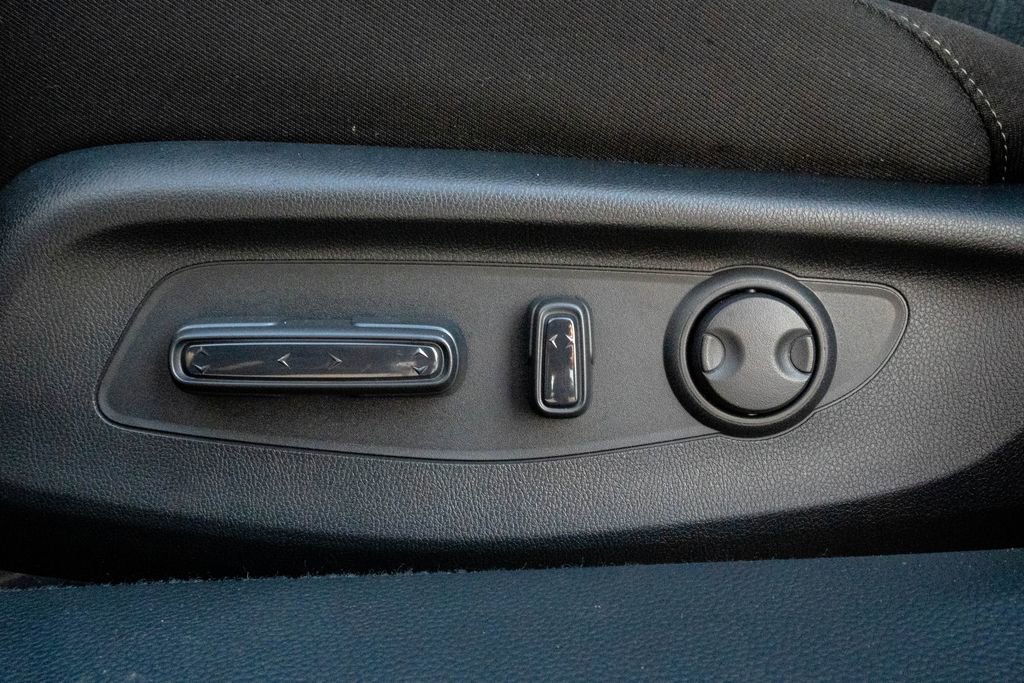 Used 2025 Honda Accord Sport image 19
