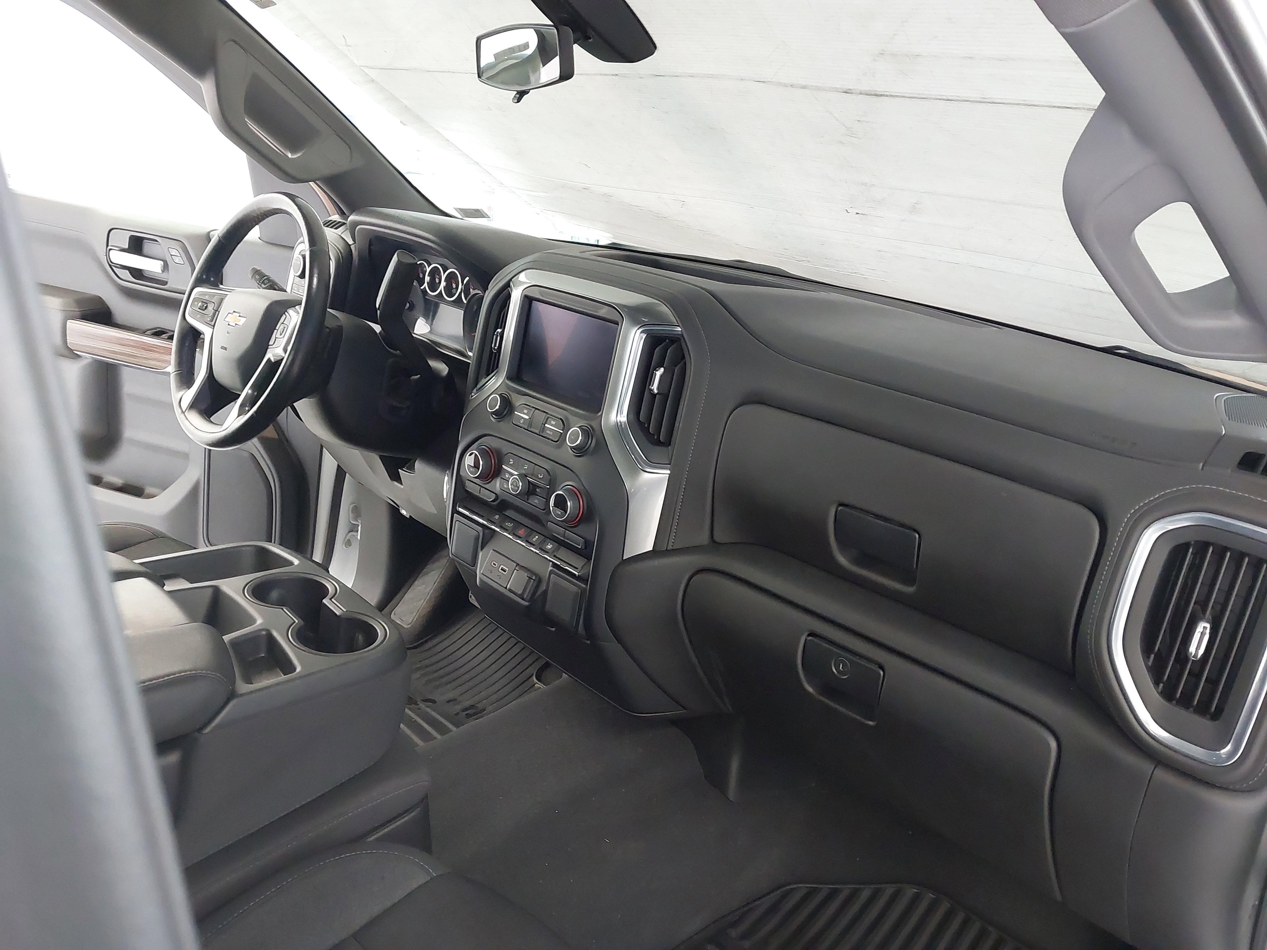 Used 2022 Chevrolet Silverado 1500 LT image 29