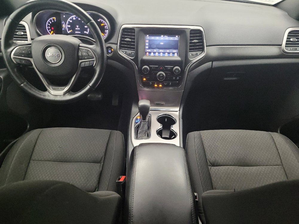Used 2018 Jeep Grand Cherokee Laredo AWD/4WD image 22