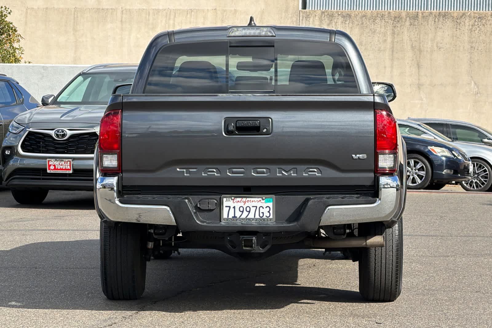 Used 2021 Toyota Tacoma SR5 RWD image 8