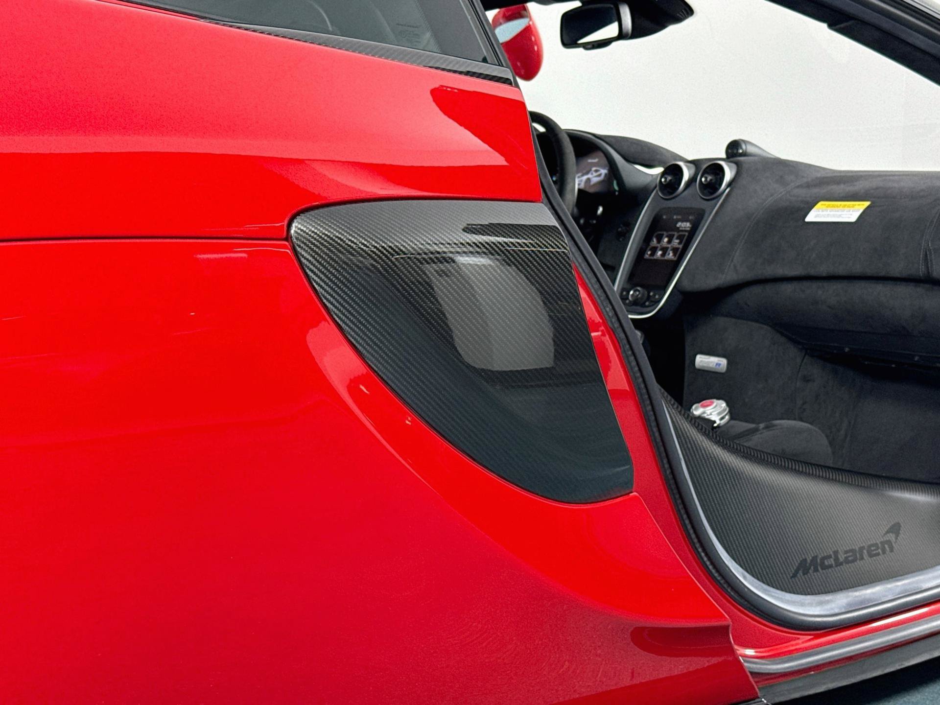 Used 2020 McLaren 620R RWD image 67