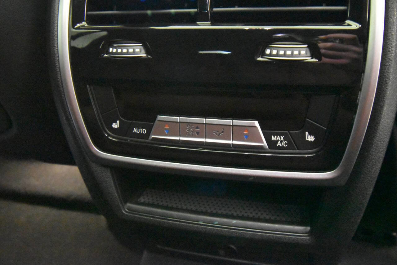 Used 2021 BMW X6 M50i w/ Premium Package image 18