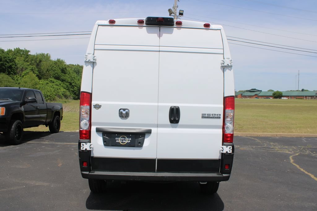 Used 2024 RAM ProMaster 2500 w/ Convenience Group FWD image 8