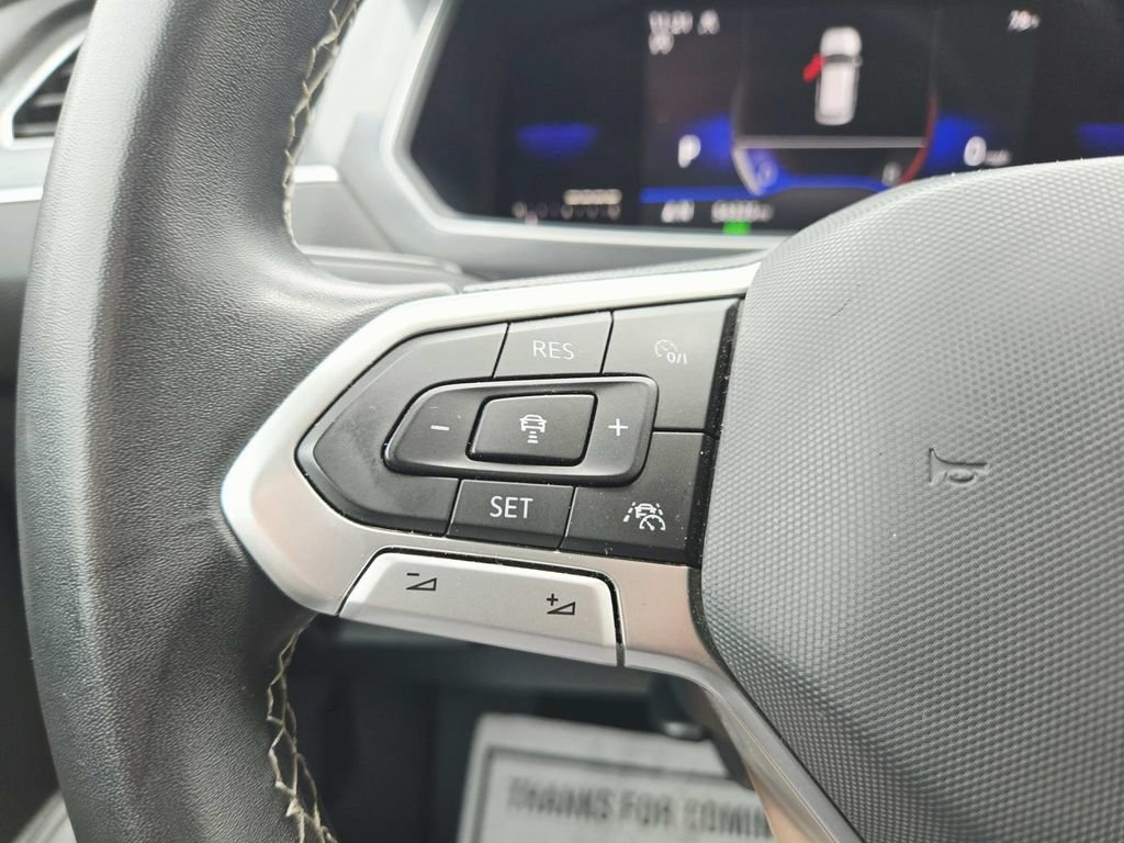 Used 2022 Volkswagen Tiguan SE AWD/4WD image 19