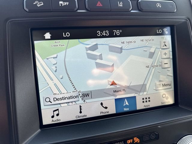 Used 2018 Ford Expedition XLT w/ Equipment Group 202A AWD/4WD image 18
