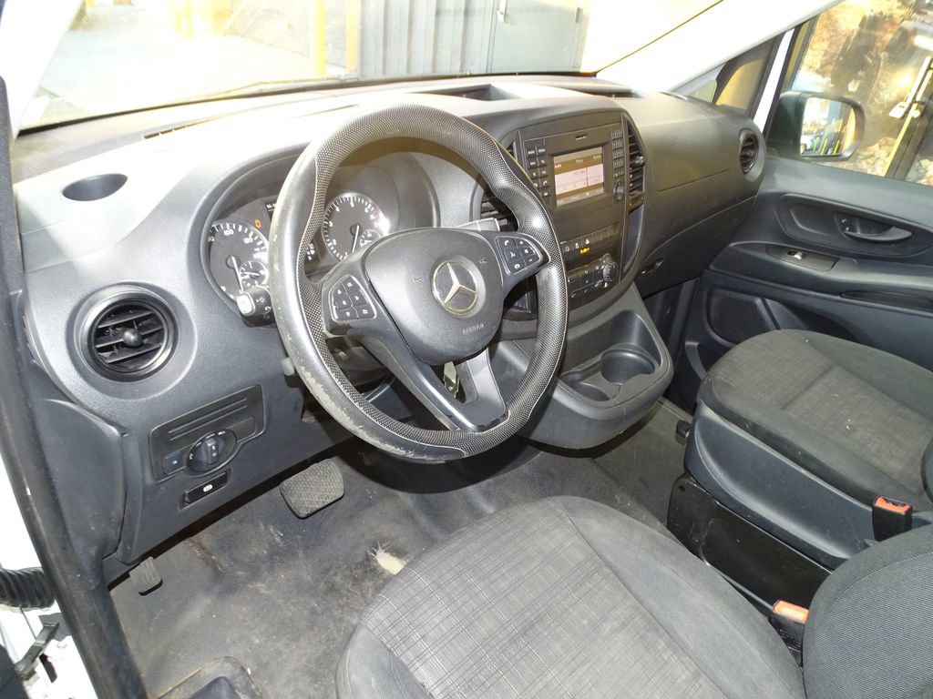 Used 2017 Mercedes-Benz Metris image 17