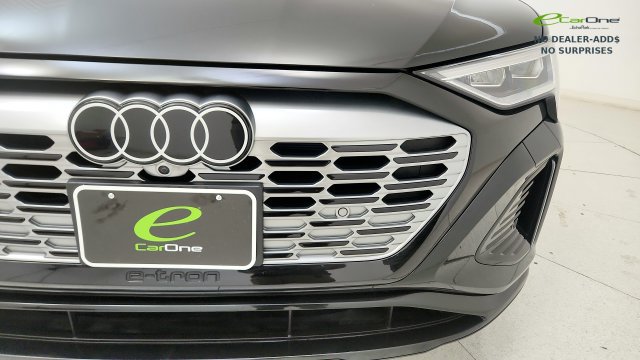 Used 2024 Audi Q8 e-tron Premium Plus w/ Premium Plus Package AWD/4WD image 27