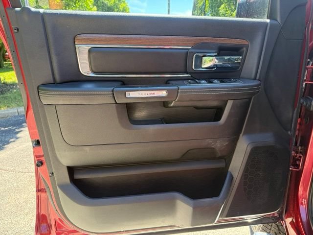 Used 2014 RAM 2500 Laramie w/ Convenience Group AWD/4WD image 17