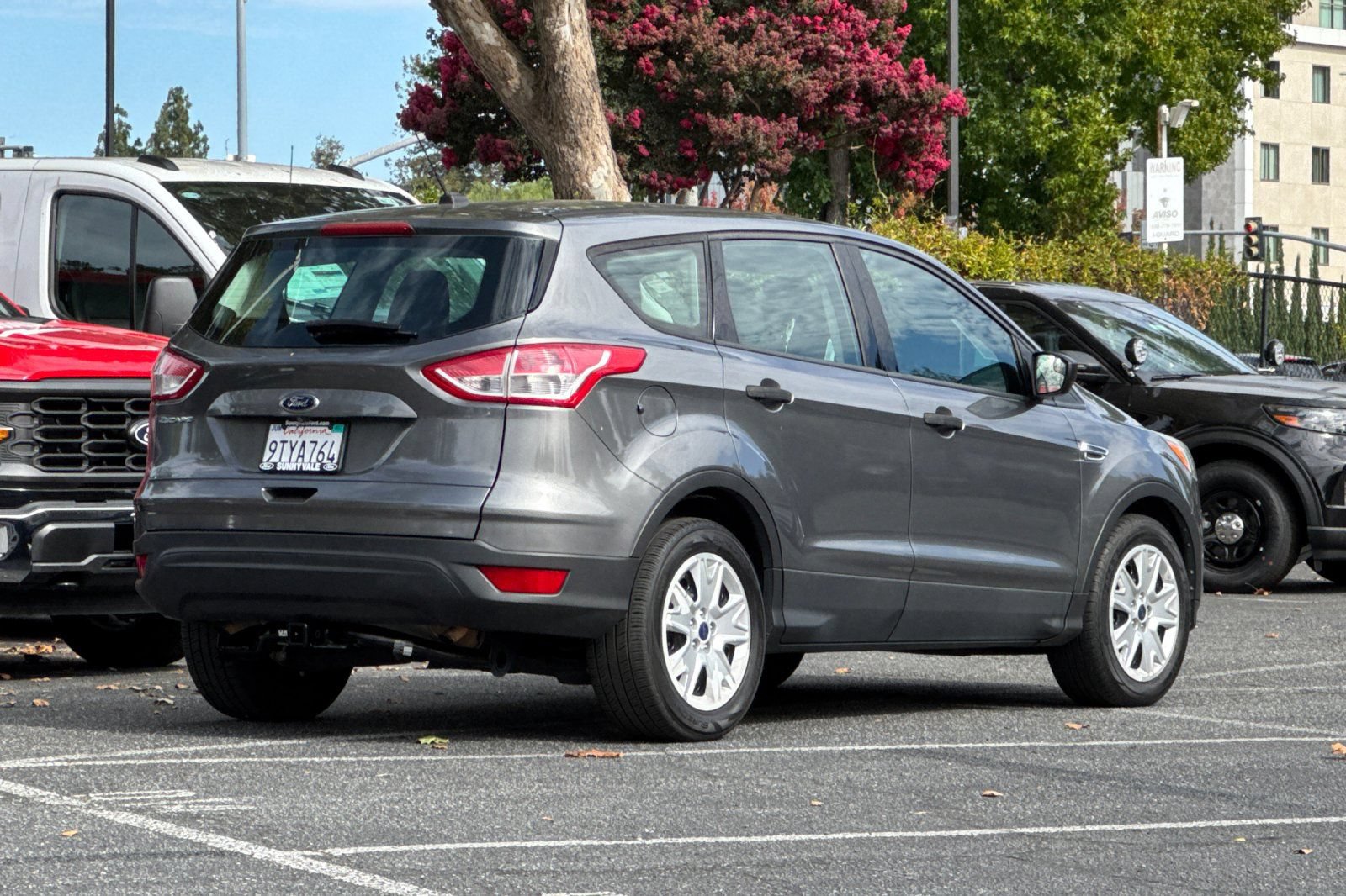 Used 2014 Ford Escape S FWD image 4