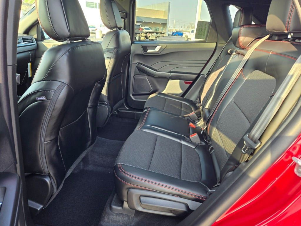 New 2026 Ford Escape ST-Line w/ Tech Pack #1 image 14