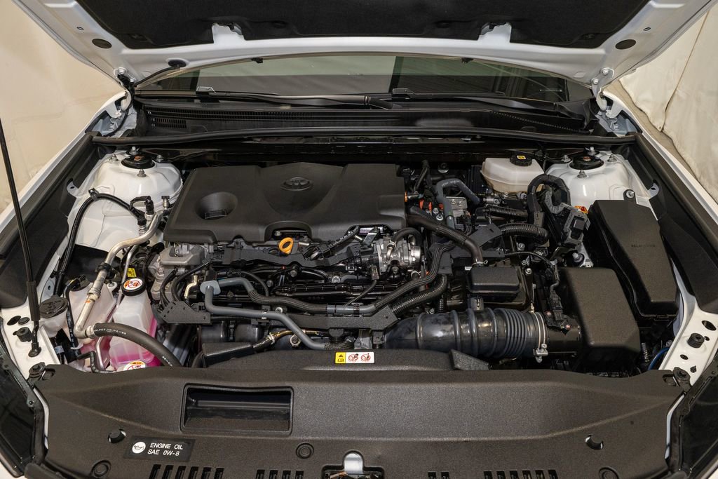 Used 2025 Toyota Camry LE image 18