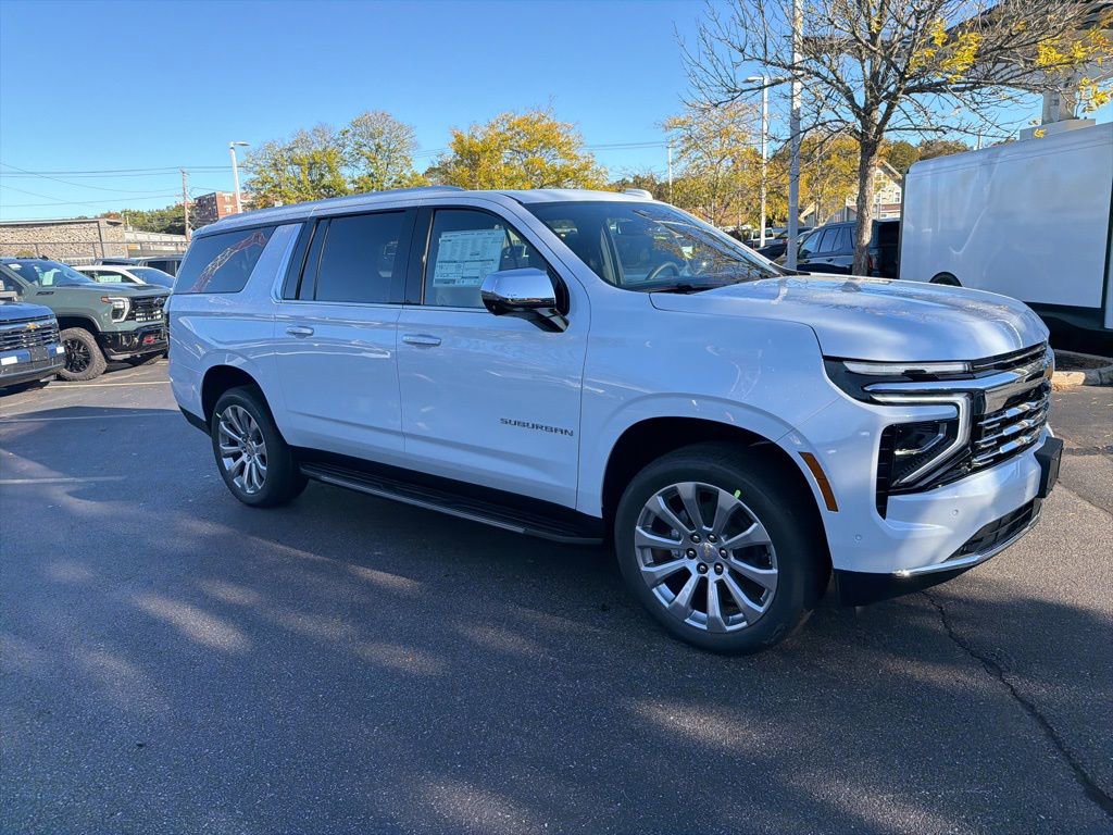 New 2026 Chevrolet Suburban Premier w/ Sun And Tow Package