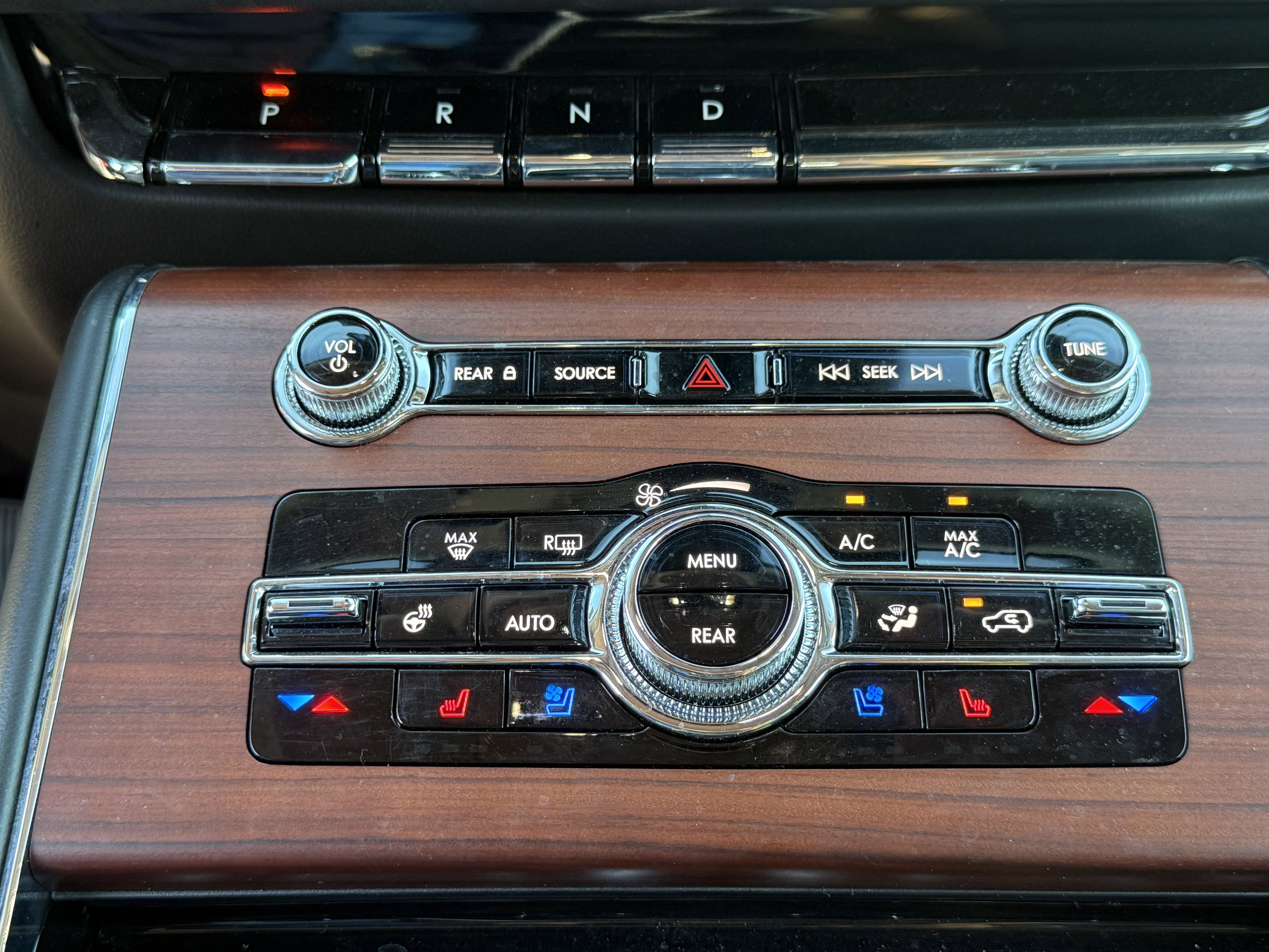 Used 2023 Lincoln Aviator Grand Touring w/ Elements Package Plus image 22