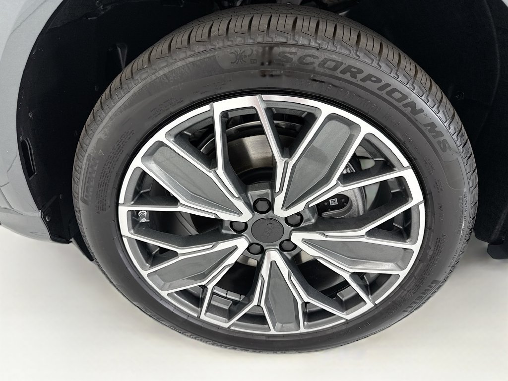 Used 2026 Audi Q5 Premium Plus AWD/4WD image 30