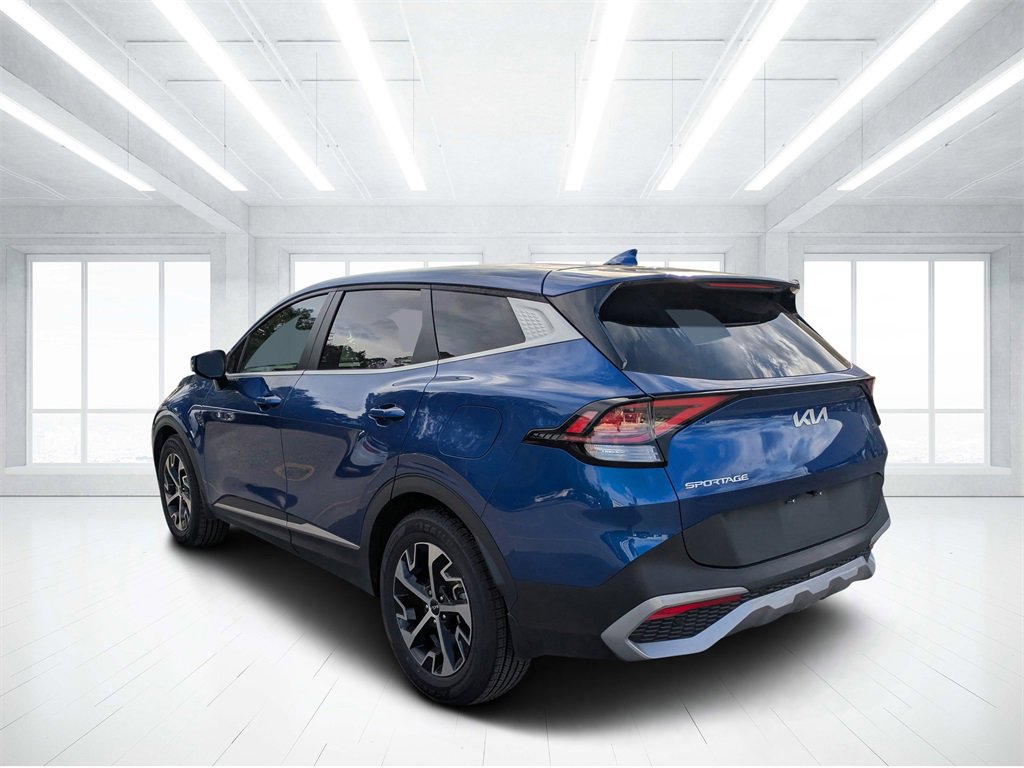 Used 2023 Kia Sportage EX image 5