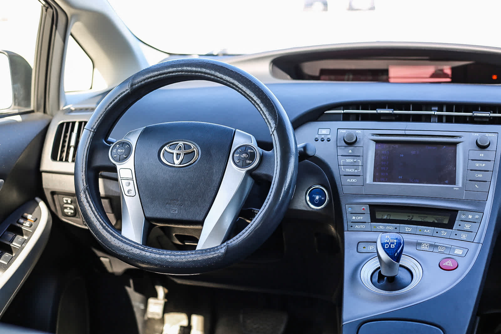 Used 2012 Toyota Prius Two FWD image 12
