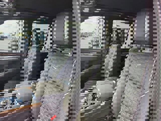 Certified 2025 Cadillac Escalade Sport Platinum image 11