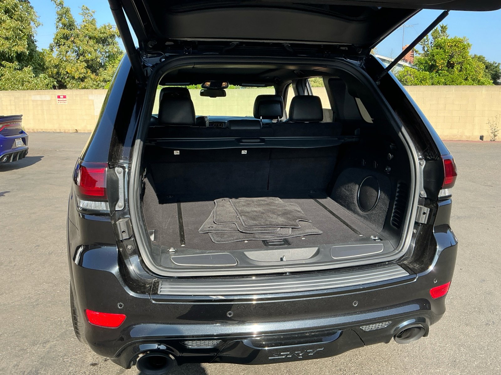 Used 2015 Jeep Grand Cherokee SRT w/ Trailer Tow Group IV AWD/4WD image 24