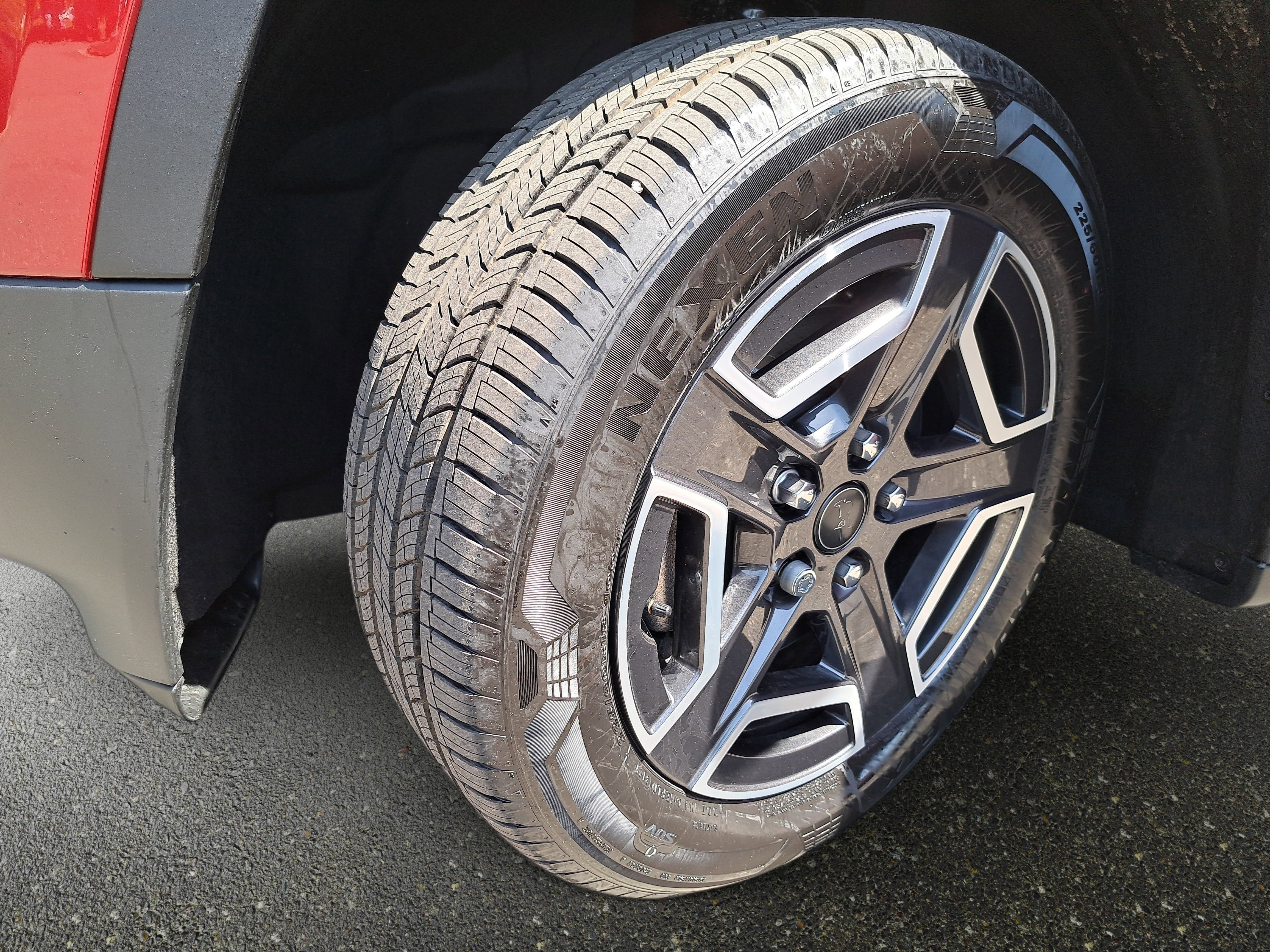 New 2026 Jeep Cherokee Laredo AWD/4WD image 28