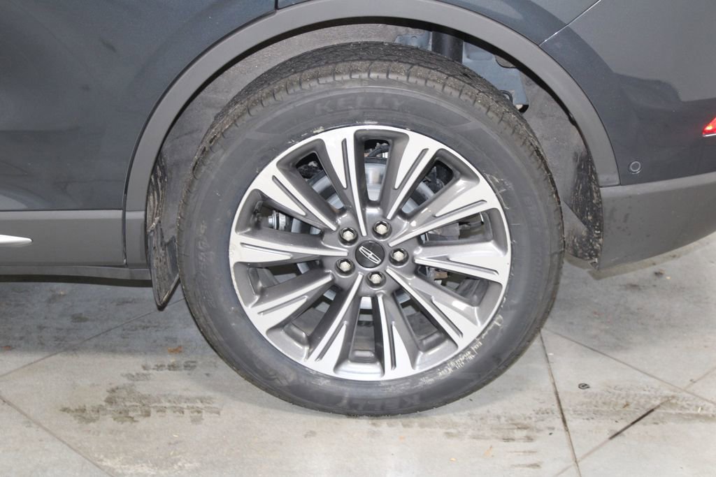 Used 2022 Lincoln Corsair Reserve w/ Equipment Group 201A image 18