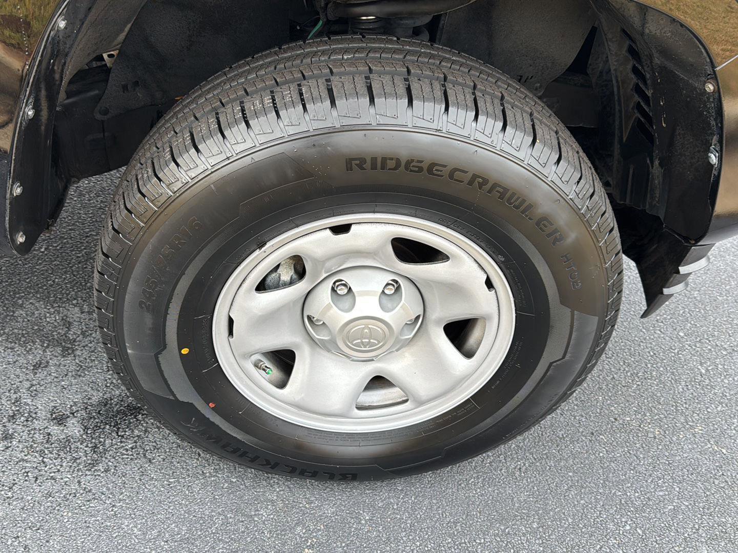 Used 2021 Toyota Tacoma SR w/ SR Convenience Package image 32