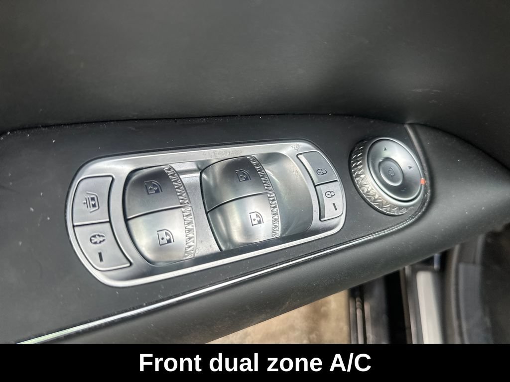 Used 2023 Genesis G90 3.5T AWD/4WD image 12