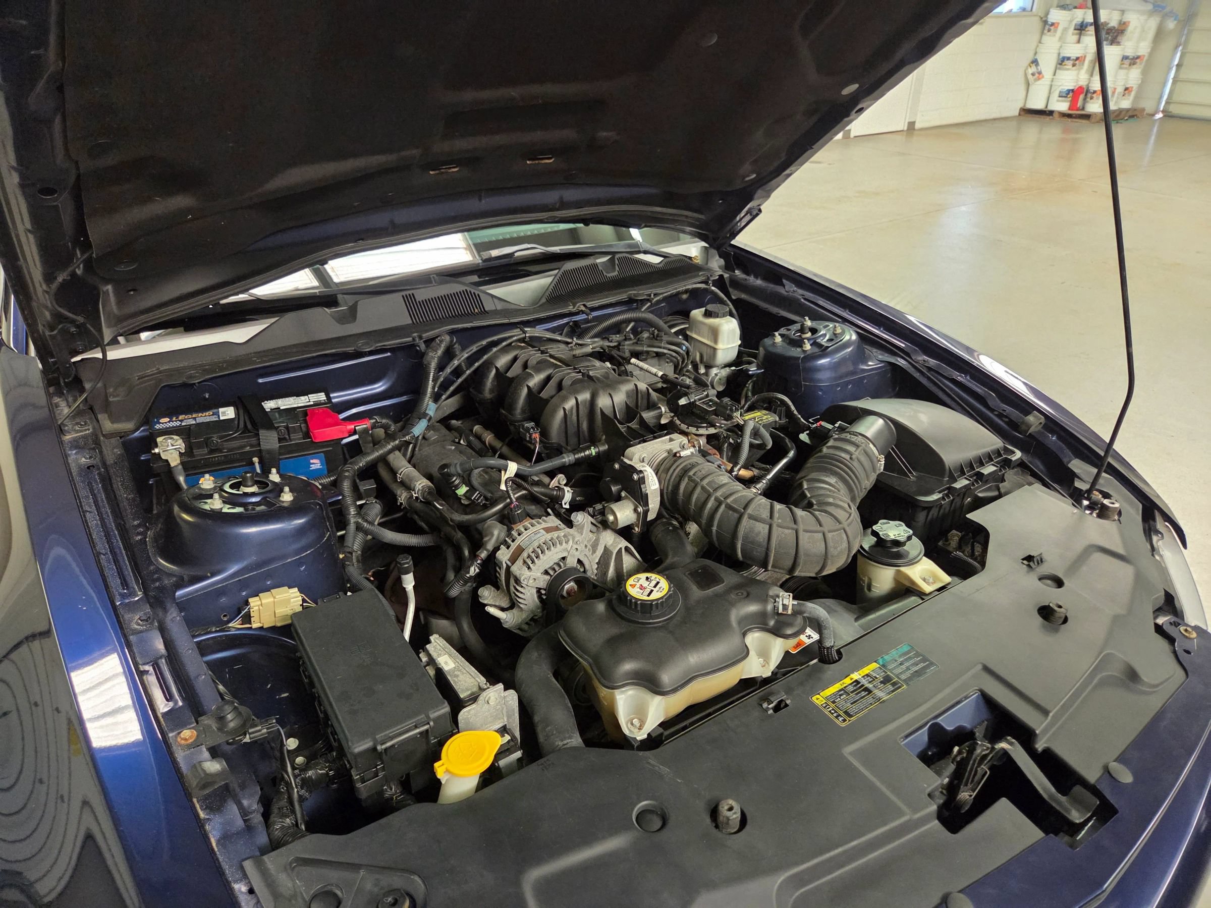 Used 2010 Ford Mustang Convertible RWD image 38