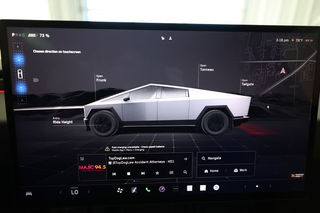 Used 2024 Tesla Cybertruck AWD Crew Cab image 26