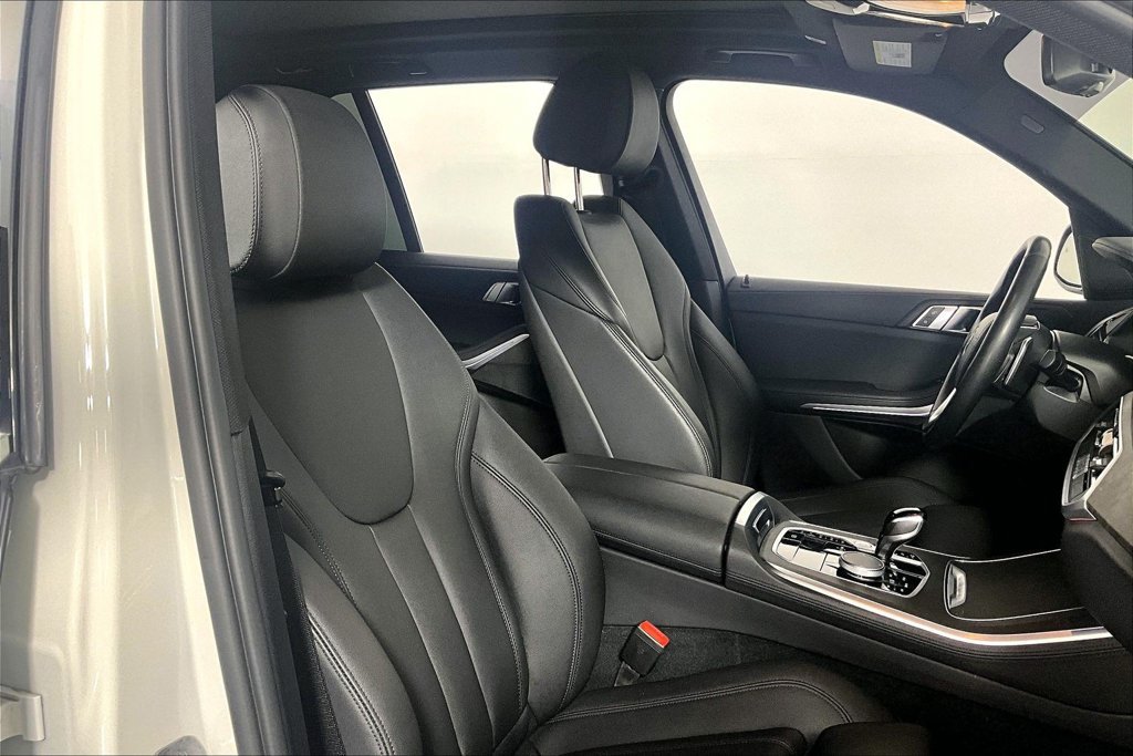 Used 2022 BMW X5 xDrive40i w/ Premium Package AWD/4WD image 7