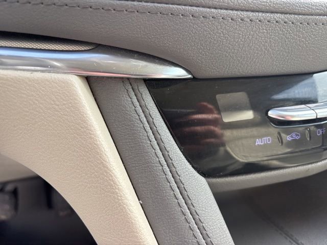 Used 2020 Cadillac XT5 Premium Luxury w/ LPO, Floor Liner Package image 25