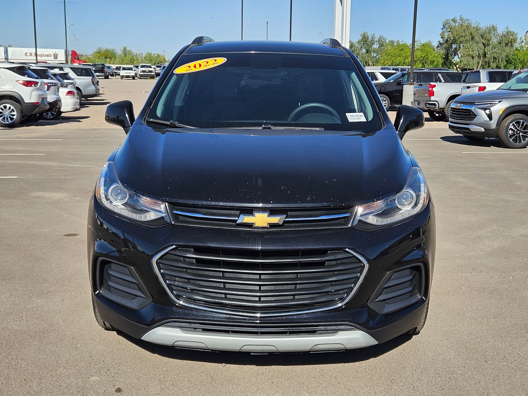 Used 2022 Chevrolet Trax LT w/ LT Convenience Package image 8