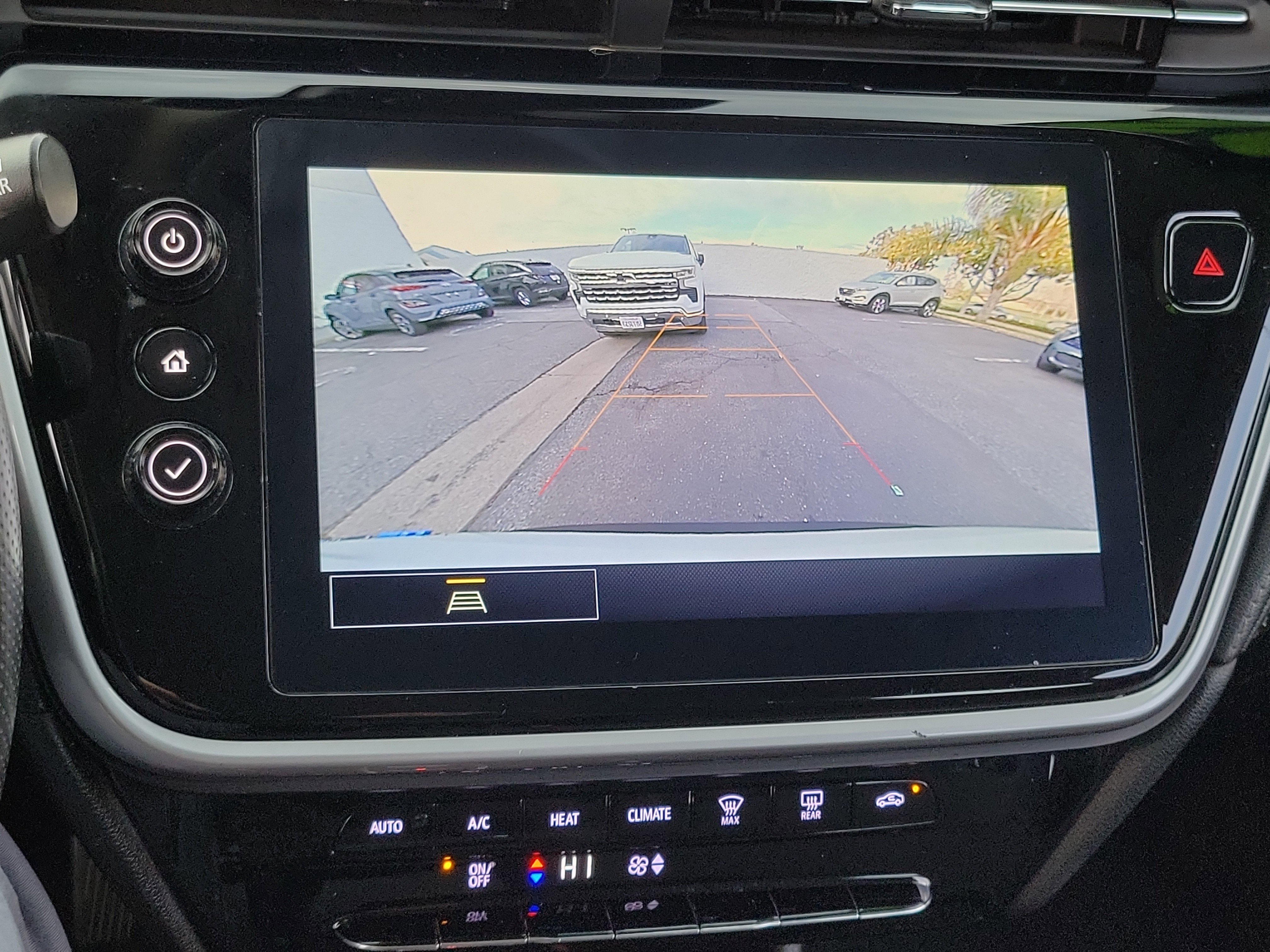 Used 2022 Chevrolet Bolt EUV LT image 12