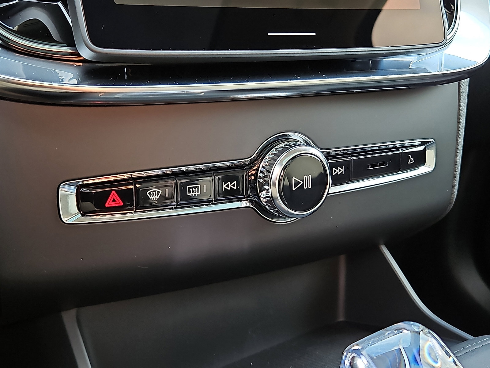 New 2026 Volvo XC90 T8 Plus image 13