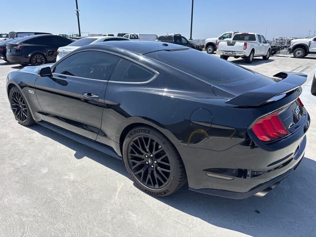 Used 2020 Ford Mustang GT Premium w/ GT Performance Package RWD image 3