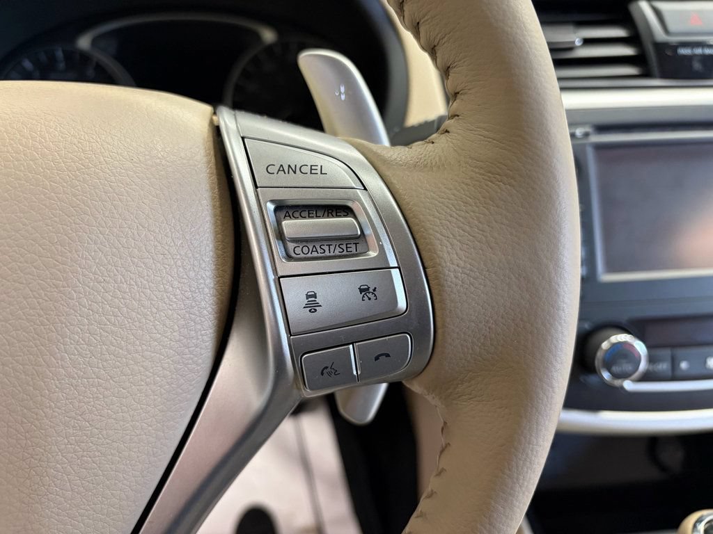 Used 2017 Nissan Altima 3.5 SL w/ 3.5SL Technology Package FWD image 14