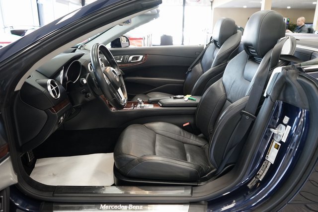 Used 2015 Mercedes-Benz SL 550 image 32
