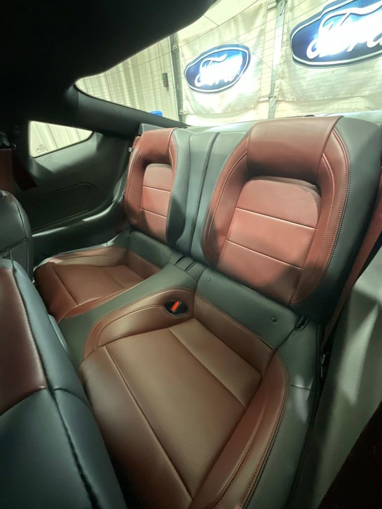 Used 2025 Ford Mustang GT Premium image 11