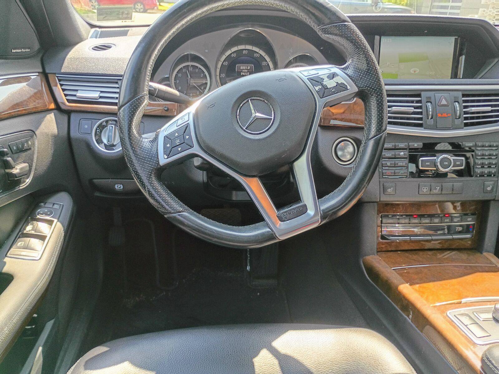 Used 2013 Mercedes-Benz E 350 4MATIC Sedan image 6