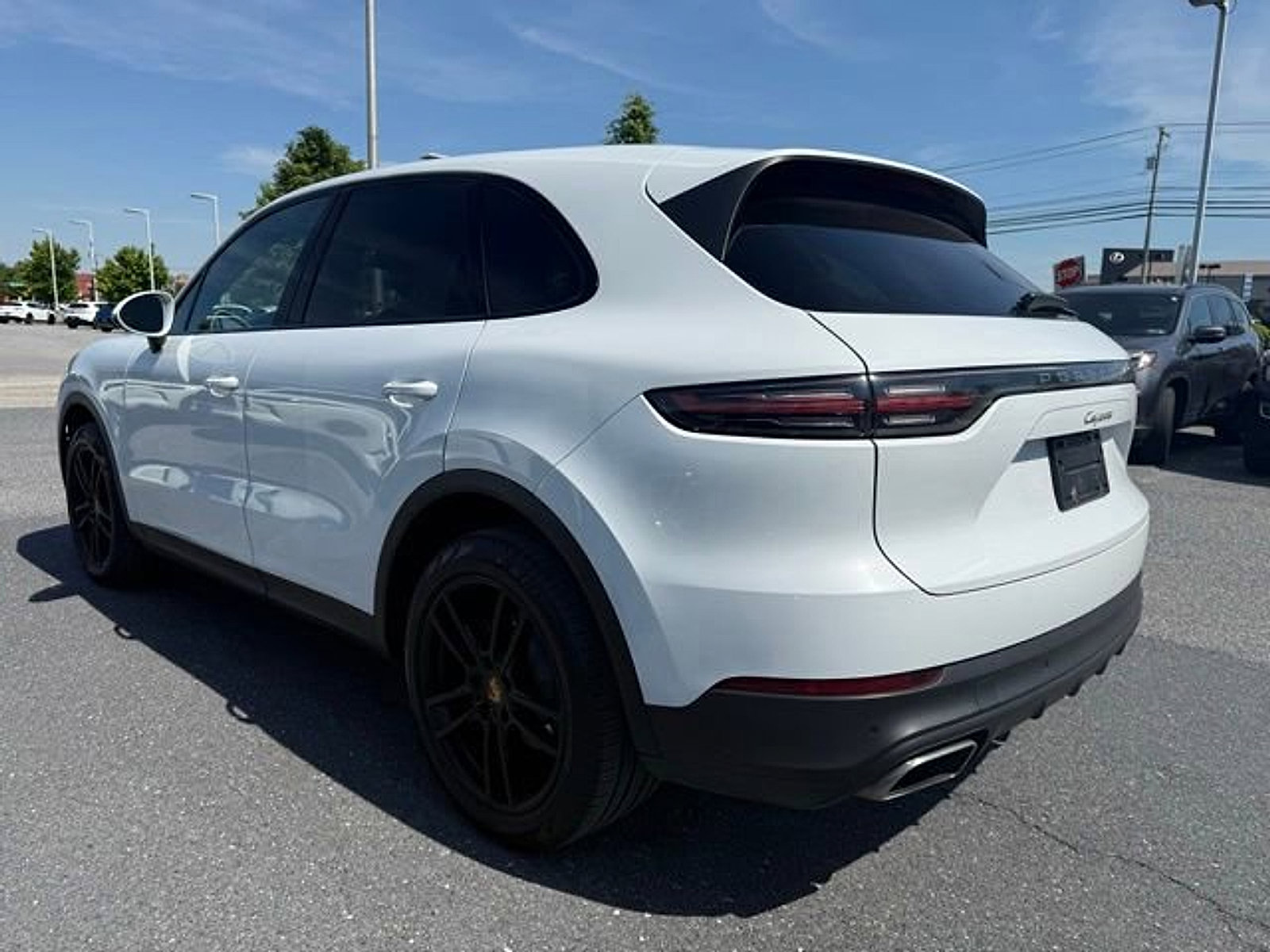 Used 2021 Porsche Cayenne AWD/4WD image 9