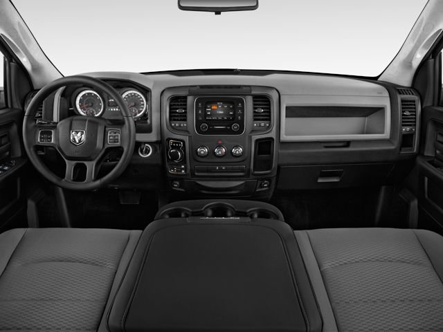 Used 2019 RAM 1500 Express AWD/4WD image 3